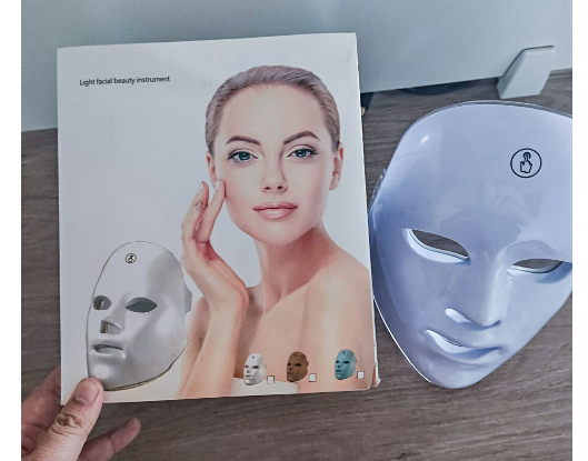 7-Color LED Light Therapy Mask